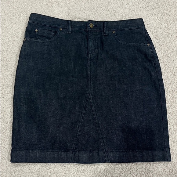 L.L. Bean Dresses & Skirts - L.L. Bean Dark Wash Denim Skirt Size 8